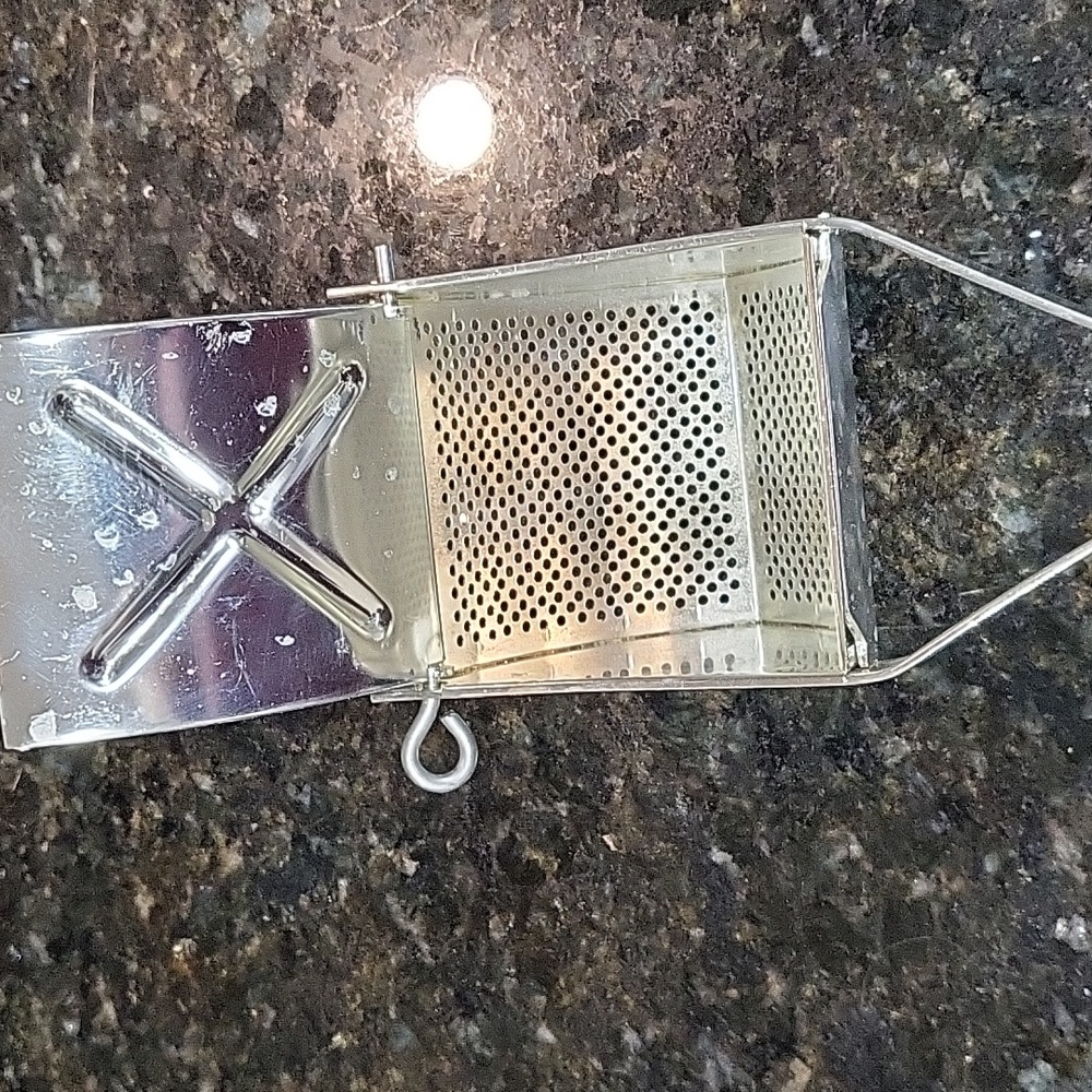 Metal Vegetable Ricer Masher Hand Held - Picture 2 of 6